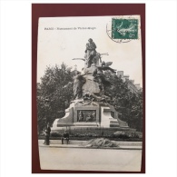 Paris  Monument De Victor Hugo - Estatuas