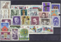 Österreich Jahrgang 1975 Postfrisch/ Mint ** Komplett - Années Complètes