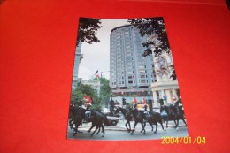 M 346 ° CANADA   AVEC PHILATELIE  ° SHERATON PARK TOWER - Modern Cards