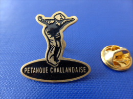 Pin´s Pétanque - Joueur Pétanque Challandaise - Challans Vendée (PC8) - Bowls - Pétanque