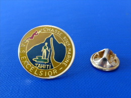 Pin's Plongée Sous Marine - Chasse Sous Marine - AS Association Sportive Excelsior - Tahiti (PQ65) - Plongée