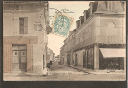 17 Matha La Rue D'Angouleme - Matha