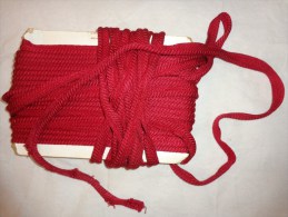 20 Metres -biais Ganse-rouge - Laces & Cloth