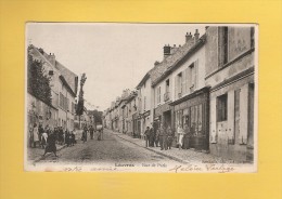 * CPA..dépt 95..LOUVRES :  Rue De Paris  : Voir Les 2 Scans - Louvres