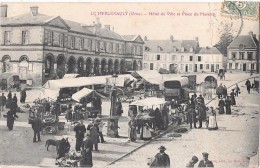 LE MERLERAULT --Hotel De Ville Et Place Du Marche - Le Merlerault