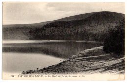 Cpa   Env. Du  Mont Dore  Les Bords Du Lac De Servières  TBE - Le Mont Dore
