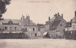LA GUERCHE                                Place Du Marché - La Guerche Sur L'Aubois