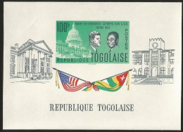 B) 1962 TOGO, FLAGS, PRESIDENT, JOHN  F. KENNEDY,  VISIT OF THE US PRESIDENT OLYMPIO,  MNH. - Togo