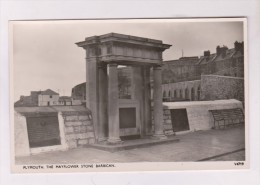 CPA PHOTO PLYMOUTH, THE MYFLOWER STONE BARBICAN - Plymouth