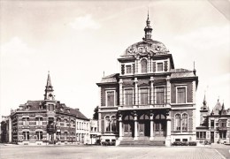 SAINT-GHISLAIN - Hôtel De Ville ( Lors De La Démolition On à Retrouvé Une Cloche De 1859 Date Des 1é Pompiers) - Glacée - Saint-Ghislain