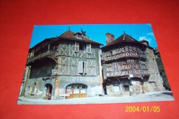 CHATELDON  ° VIEILLES MAISONS DES XIII  ET XIV SIECLES - Chateldon