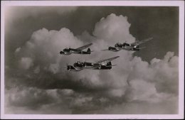 DEUTSCHES REICH 1942 S/w.-Foto-Ak.: 3 Junkers Ju 88 (Freigabe-Vermerk RLM) Rs. Text: "Dieser Vogel Ist Unser... - Other & Unclassified