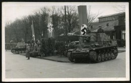 DEUTSCHE BES. NIEDERLANDE 1944 (ca.) S/w.-Foto-Ak.: Hilversum, Deutsche Wehrmachts-Feier Mit NS-Flaggen U. 2... - Other & Unclassified