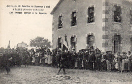 54.....MEURTHE ET MOSELLE...LABRY.....ARRIVEE DU 16eme BATAILLON....LES TROUPES ENTRENT EN CASERNE - Altri & Non Classificati