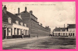 Saint Pol Sur Mer - L´École Communale Des Filles - Devant Estaminet - Animée - IMPRIMERIES REUNIES - 1907 - Saint Pol Sur Mer