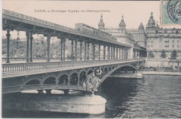 PARIS . Nouveau Viaduc Du Métropolitain - Stations, Underground