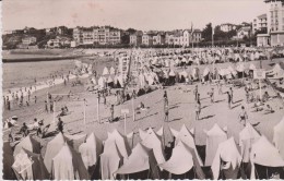 CPSM 9X14 . ST JEAN DE LUZ (64) Les Jeux Sur La Plage (Volley-Ball / Neptune Club) - Saint Jean De Luz