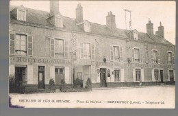 BEAUGENCY . Hostellerie De L'Ecu De Bretagne . Place Du Martroi . . - Beaugency