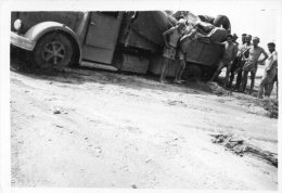 CAMION BERLIET SAHARIENS CHAUFFEURS  Année 1957et1960 Camion Pris Dans Le FECH-FECH, PISTE BECHAR. REGGAN (5) - Camion