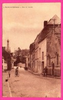Solre Le Château - Rue De Liessies - Animée - Cyclistes - Édit. G. LELEUX - 1935 - Cachet Convoyeur - Solre Le Chateau