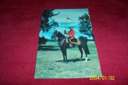 CANADA   AVEC PHILATELIE  ° THE ROYALE CANADIAN MOUNTED POLICE - Cartes Modernes