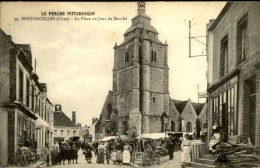 BRETONCELLES - La Place Du Village Jour De Marché - Animée - A Voir - N° 11227 - Other & Unclassified