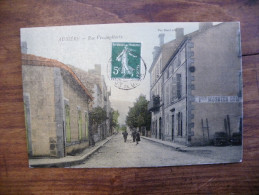 A377. CPA. 63. AUBIERE . Rue Vercingétorix.  Beau Plan Animé. Ecrite & Voyagée - Aubiere