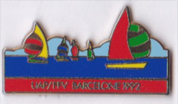 Pin's Voile, Course Race Barcelone 1992, UAP FFV, Métal émail Qualité EGF, Double Attaches - Sailing, Yachting