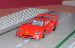 FERRARI F40 Rouge - échelle 1/43ème - Burago