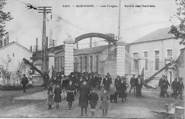 58 GUERIGNY   Nièvre   Les Forges - Sortie Des Ouvriers N° 2205  Trés Animée   Très Bon état - Guerigny