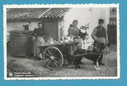 CPA Métier Marchande De Lait Laitière Flamande Voiture à Chien BELGIQUE - Andere & Zonder Classificatie