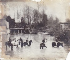 SOLDATS FAISANT BOIRE LES CHEVAUX DEVANT UNE ECLUSE - PLAQUE DE VERRE MILITAIRE 10 X 8.5 CM - Other & Unclassified