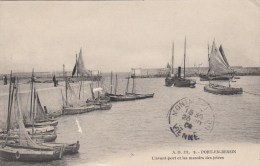 14 - Port En Bessin : L'avant Port Et Les Musoirs Des Jetées - Port-en-Bessin-Huppain