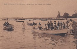 ARES (33)  BASSIN D'ARCACHON - DEPART POUR LA PROMENADE SUR LE BASSIN  (barques) - Arès