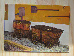 Le Molay Littry - Musée De La Mine - Berlines Servant Au Transport Du Charbon Vers 1820 - Andere Gemeenten