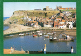 WHITBY The Harbour And West Cliff Le Port   CPM   EDIT Judges état Impeccable - Whitby