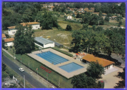 Carte Postale 40. Sabres  La Piscine Terrain De Basket-ball  DS Citroën Vue D'avion   Très Beau Plan - Sabres