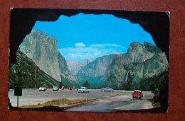 CM 001 - STATI UNITI - CALIFORNIA -1961 - " Yosemite National Park , Portal Of Grandeur " Viaggiata, Buone Conizioni - Yosemite