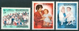 1972 Giordania Jordan International Year Of The Mother Set MNH** Bic35 - Fête Des Mères