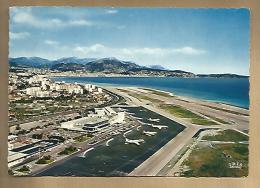 Jolie CP 06 Nice L'Aéroport De Nice Côte D'Azur La Baie Des Anges Et Le Cap Ferrat - Ed La Cigogne - Cp Pas écrite - Transport (air) - Airport