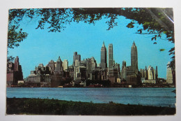 (9/1/11) AK "New York" Lower Manhattan, Governor´s Island - Other Monuments & Buildings