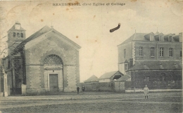 27 Beaumesnil, Eglise Et Collège, Petite Animation..., Affranchie 1920 - Beaumesnil