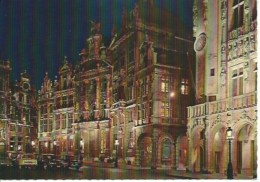 BRUXELLES - Un Coin De La Grand Place La Nuit - Bruxelles La Nuit