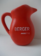 - Carafe. Pichet En Plastique. Berger Sirops. Rouge - - Jarras