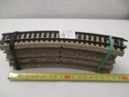 LOT N° 6  -    10 RAILS COURBE  MARKLIN EN   H O  -  DE 18 Cm - Gleise