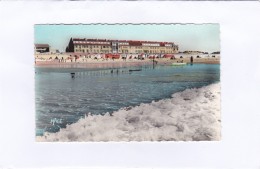 100.   FORT-MAHON   (Somme)  -  La  Plage  Et  La  Digue - Fort Mahon