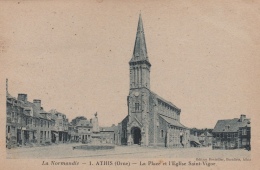 61 ATHIS -       La Place Et L'Eglise Saint-Victor    PAS COURANT - Athis De L'Orne