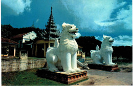 Asie - Myanmar Burma Birmanie - Guardians Of Mandalay Hill - Myanmar (Burma)