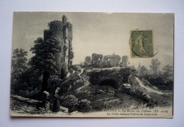 44 - MACHECOUL - Les Ruines Du Chateau - LA VOUTE INDIQUE L'ENTREE DU SOUTERRAIN - Machecoul