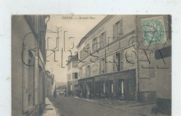 Épône (78) : L´hôtel De L´Univers Dans La Grande Rue En 1910  PF. - La Celle Saint Cloud